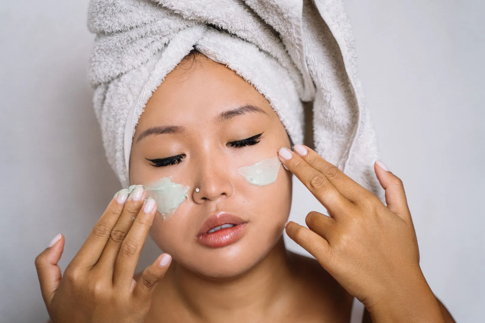 Choosing Skincare Ingredients During Pregnancy